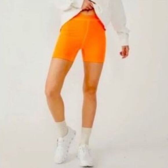 Free People Movement Burning Up Free Throw Crossover Biker Shorts  Sz XS NWT - Picture 1 of 12